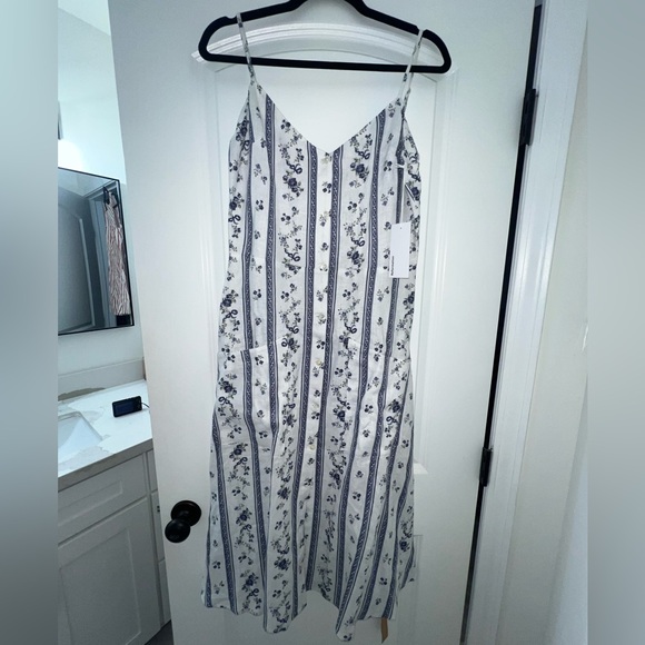 NWT Reformation Parke Dress size 10 - Picture 3 of 6